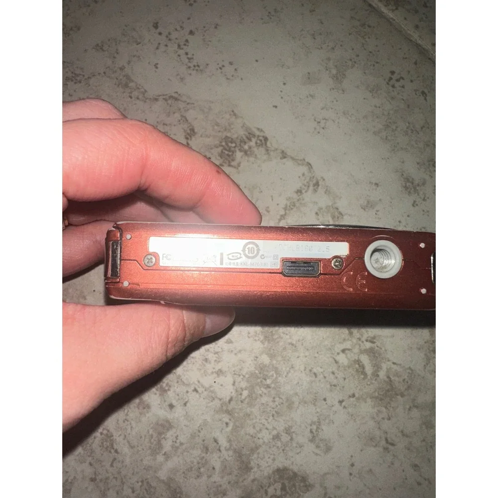 Kodak‎ EasyShare M763 Digital Camera 7.2MP 3x Optical Zoom Orange Untested As Is